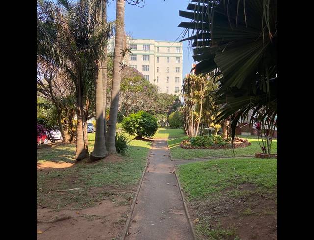 1 BEDROOM FLAT TO LET IN BULWER